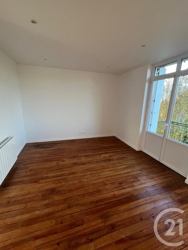 Appartement F2 &agrave; louer - 2 pi&egrave;ces - 42 m2 - Falaise - 14 - BASSE-NORMANDIE