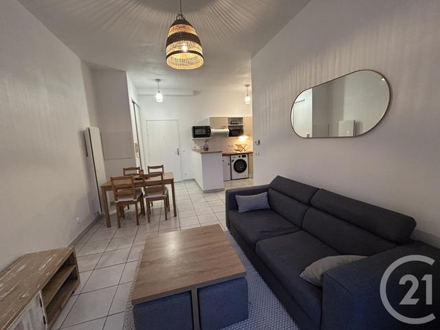 Appartement F2 &agrave; louer - 2 pi&egrave;ces - 35,67 m2 - Falaise - 14 - BASSE-NORMANDIE