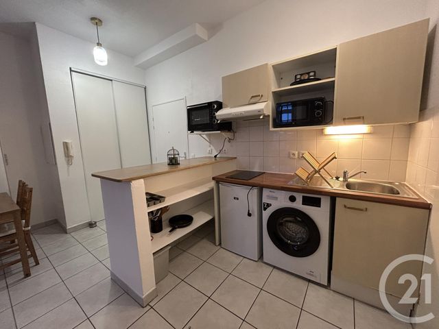 Appartement F2 &agrave; louer - 2 pi&egrave;ces - 35,67 m2 - Falaise - 14 - BASSE-NORMANDIE