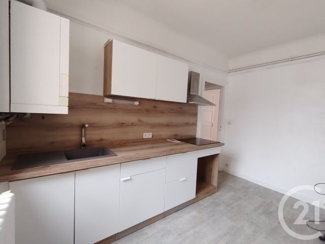 Appartement F2 &agrave; louer - 2 pi&egrave;ces - 56,32 m2 - Falaise - 14 - BASSE-NORMANDIE
