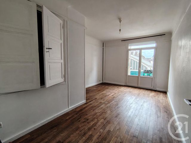 Appartement F2 &agrave; louer - 2 pi&egrave;ces - 56,32 m2 - Falaise - 14 - BASSE-NORMANDIE