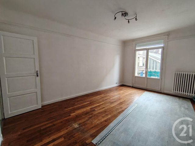 Appartement F2 &agrave; louer - 2 pi&egrave;ces - 56,32 m2 - Falaise - 14 - BASSE-NORMANDIE