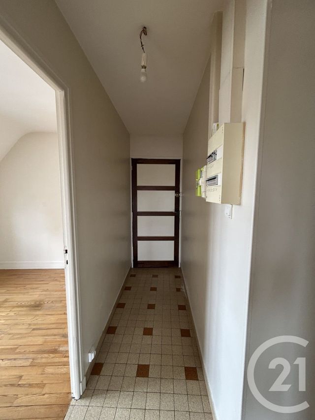 Appartement F3 &agrave; louer - 3 pi&egrave;ces - 48 m2 - Falaise - 14 - BASSE-NORMANDIE