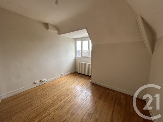 Appartement F3 &agrave; louer - 3 pi&egrave;ces - 48 m2 - Falaise - 14 - BASSE-NORMANDIE