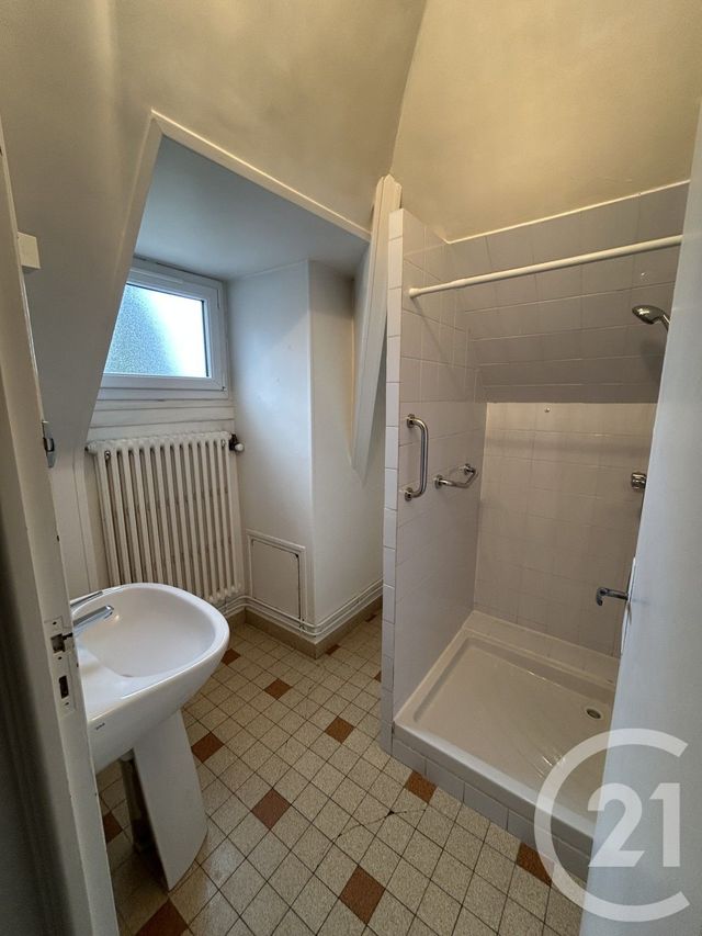 Appartement F3 &agrave; louer - 3 pi&egrave;ces - 48 m2 - Falaise - 14 - BASSE-NORMANDIE