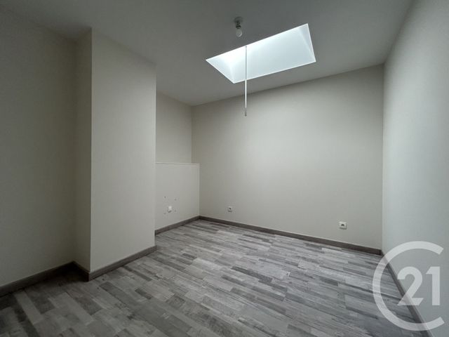 Maison &agrave; louer - 3 pi&egrave;ces - 66,57 m2 - Falaise - 14 - BASSE-NORMANDIE