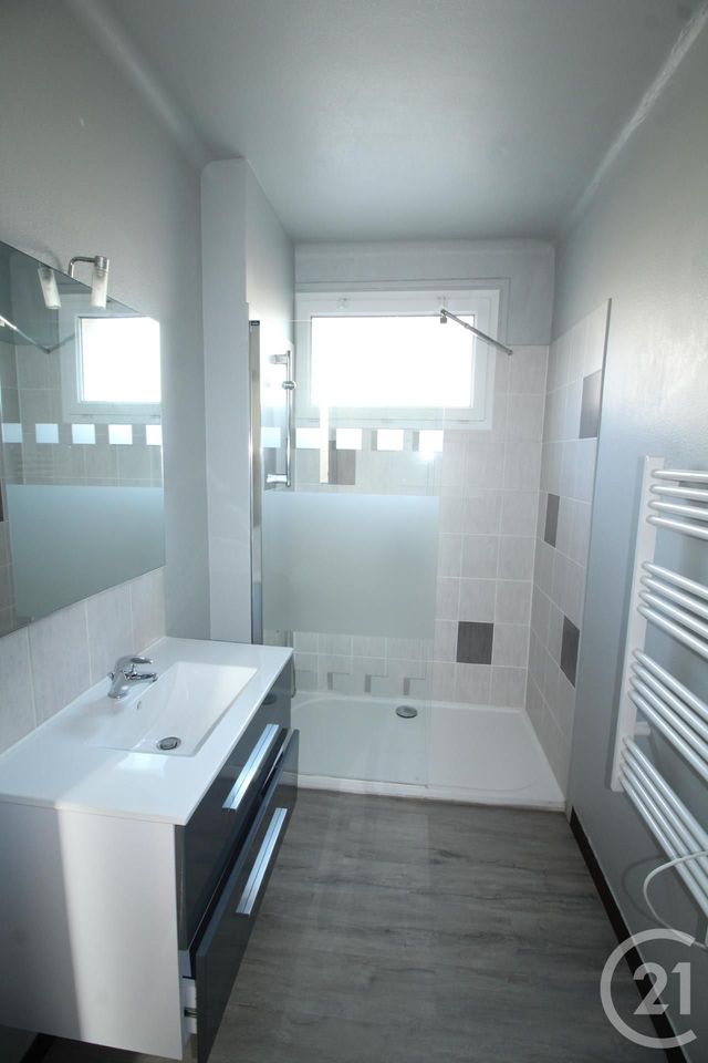 Appartement F3 &agrave; vendre - 3 pi&egrave;ces - 64,25 m2 - Falaise - 14 - BASSE-NORMANDIE