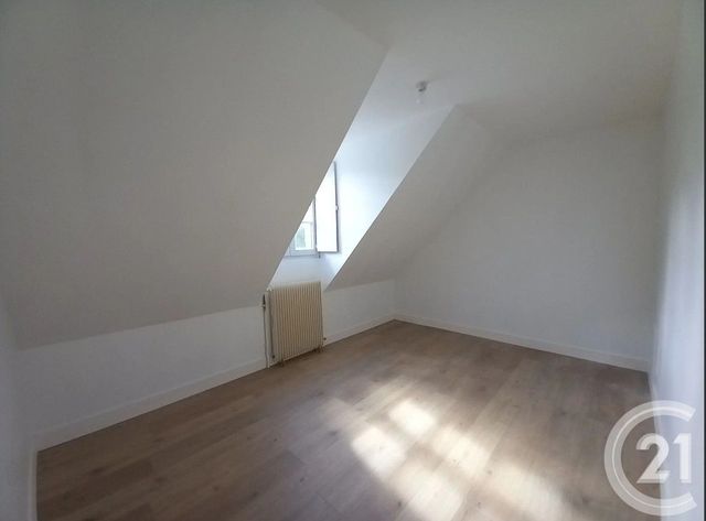 Maison &agrave; louer - 4 pi&egrave;ces - 102 m2 - St Germain De Tournebut - 50 - BASSE-NORMANDIE