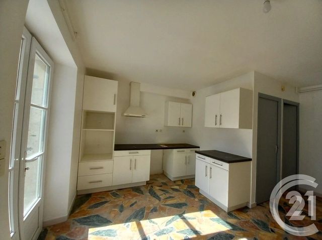 Maison &agrave; louer - 4 pi&egrave;ces - 102 m2 - St Germain De Tournebut - 50 - BASSE-NORMANDIE