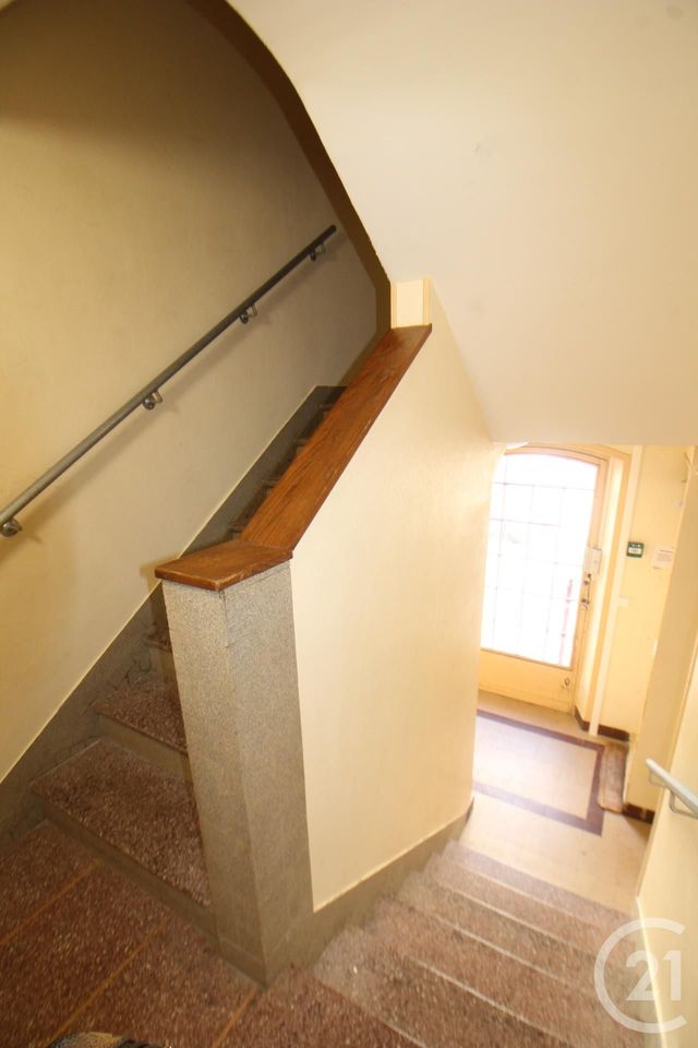 Appartement F2 &agrave; louer - 2 pi&egrave;ces - 41 m2 - Falaise - 14 - BASSE-NORMANDIE