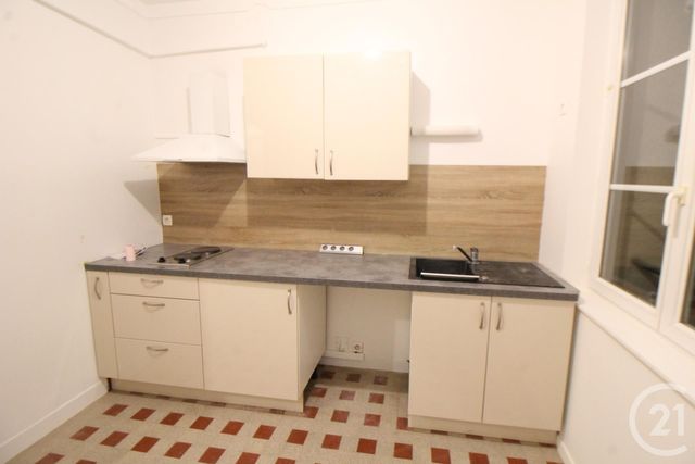 Appartement F2 &agrave; louer - 2 pi&egrave;ces - 41 m2 - Falaise - 14 - BASSE-NORMANDIE
