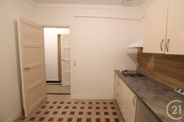 Appartement F2 &agrave; louer - 2 pi&egrave;ces - 41 m2 - Falaise - 14 - BASSE-NORMANDIE