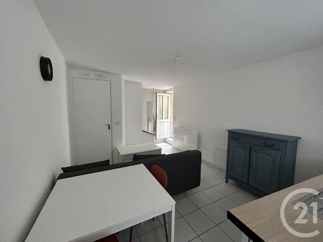 Appartement F2 &agrave; louer - 2 pi&egrave;ces - 26 m2 - Ussy - 14 - BASSE-NORMANDIE