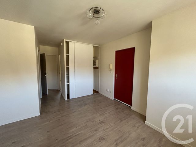 Appartement F3 &agrave; vendre - 3 pi&egrave;ces - 45 m2 - Falaise - 14 - BASSE-NORMANDIE