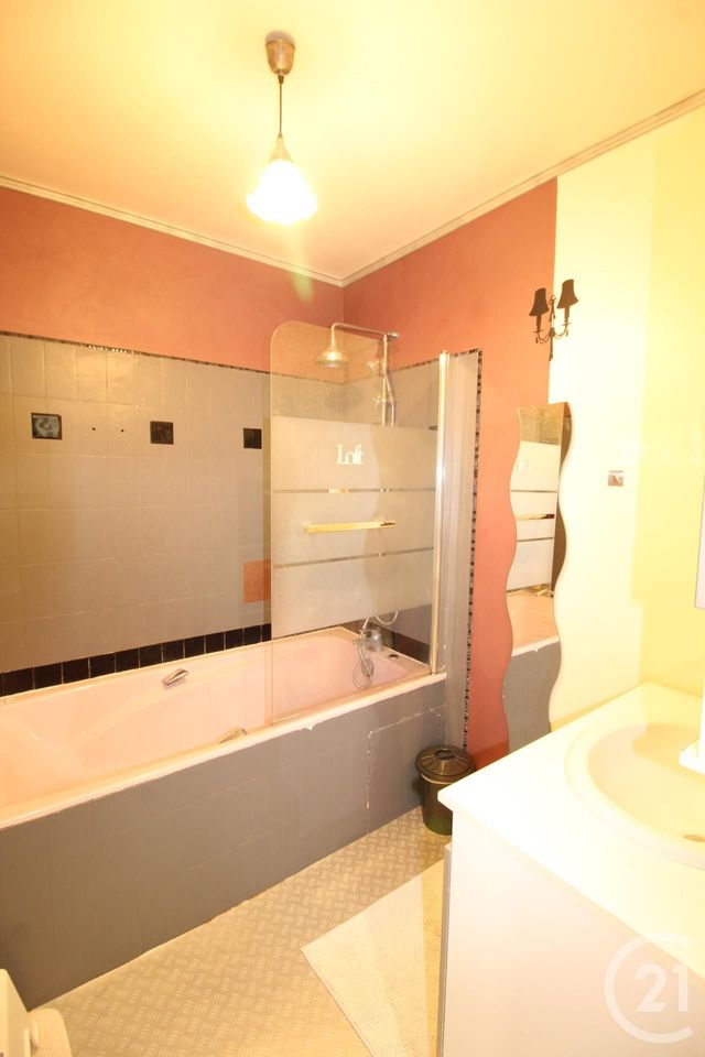 Maison &agrave; louer - 6 pi&egrave;ces - 125 m2 - Falaise - 14 - BASSE-NORMANDIE