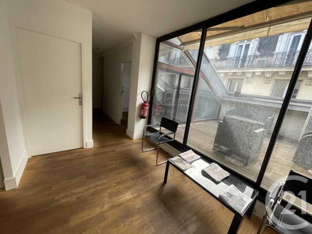 Local commercial à louer - 98.0 m2 - 34 - Herault