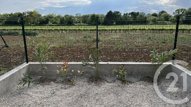 Maison &agrave; louer - 3 pi&egrave;ces - 47,04 m2 - St Bres - 34 - LANGUEDOC-ROUSSILLON