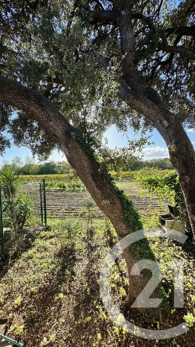 Maison &agrave; louer - 2 pi&egrave;ces - 4684 m2 - St Bres - 34 - LANGUEDOC-ROUSSILLON