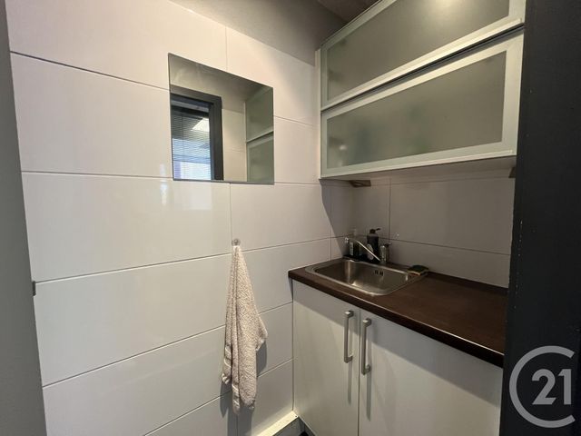 Appartement Local à louer - 1 pièce - 18 m2 - Schiltigheim - 67 - ALSACE