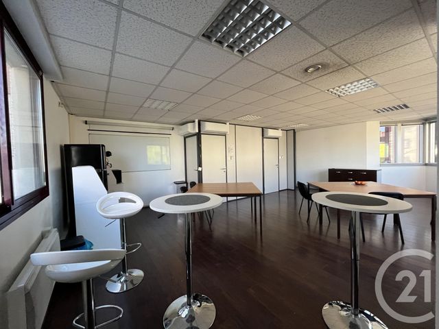 Appartement Local à louer - 1 pièce - 35 m2 - Schiltigheim - 67 - ALSACE