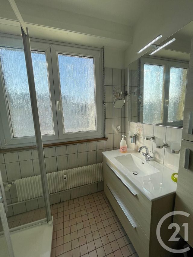 Appartement Chambre à louer - 4 pièces - 72 m2 - Schiltigheim - 67 - ALSACE