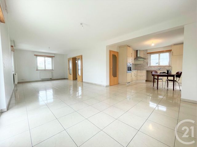 Maison &agrave; louer - 5 pi&egrave;ces - 107,30 m2 - Dingsheim - 67 - ALSACE