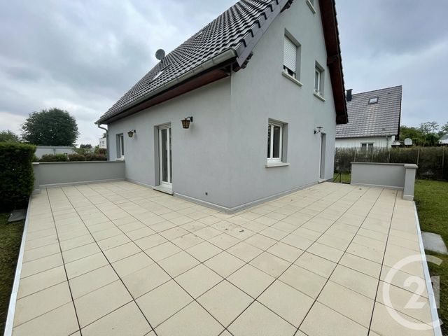 Maison &agrave; louer - 5 pi&egrave;ces - 107,30 m2 - Dingsheim - 67 - ALSACE