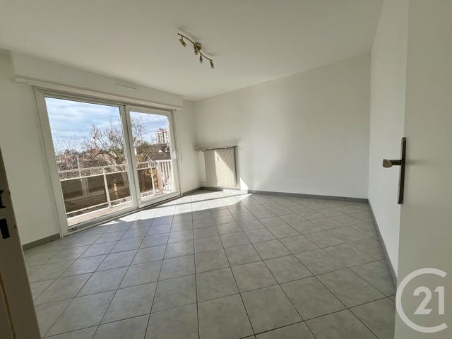 Appartement F1 &agrave; louer - 1 pi&egrave;ce - 27 m2 - Schiltigheim - 67 - ALSACE