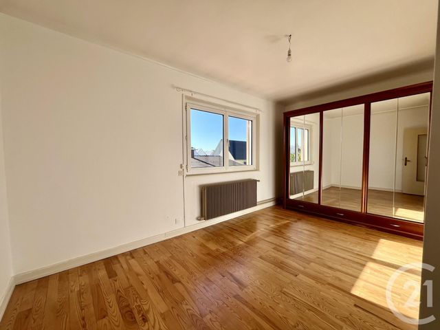 Maison &agrave; louer - 5 pi&egrave;ces - 128,70 m2 - Souffelweyersheim - 67 - ALSACE