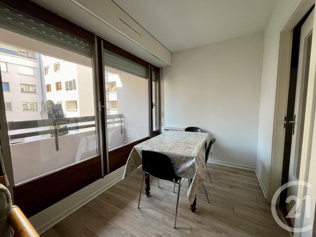 Appartement F1 &agrave; louer - 1 pi&egrave;ce - 35 m2 - Strasbourg - 67 - ALSACE