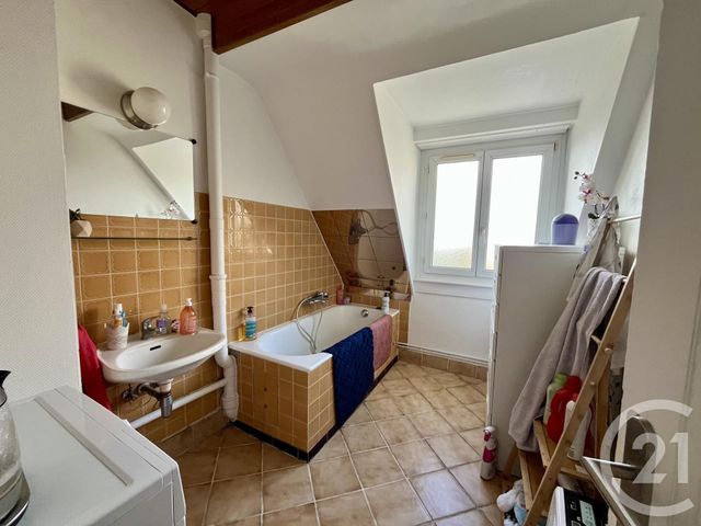 Appartement F3 &agrave; louer - 3 pi&egrave;ces - 72 m2 - Schiltigheim - 67 - ALSACE