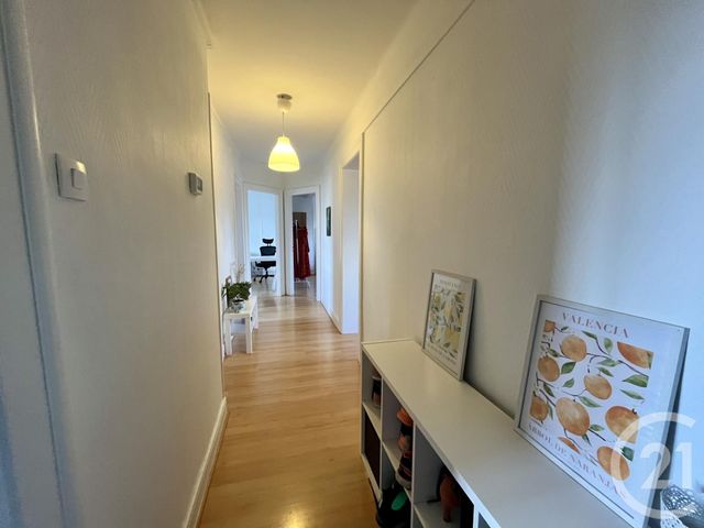 Appartement F3 &agrave; louer - 3 pi&egrave;ces - 72 m2 - Schiltigheim - 67 - ALSACE