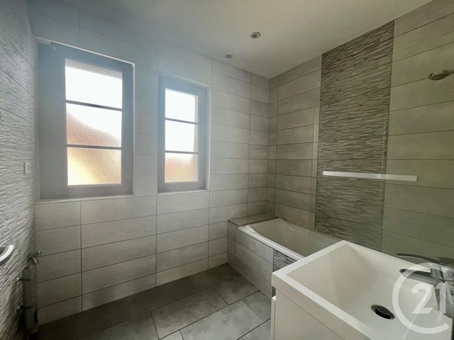 Appartement T3 &agrave; louer - 3 pi&egrave;ces - 69,37 m2 - Bischheim - 67 - ALSACE