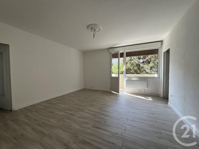 Appartement F5 &agrave; louer - 5 pi&egrave;ces - 12 m2 - Strasbourg - 67 - ALSACE