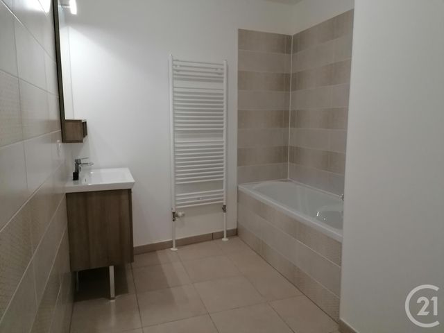 Appartement F4 &agrave; louer - 4 pi&egrave;ces - 82,60 m2 - Schiltigheim - 67 - ALSACE
