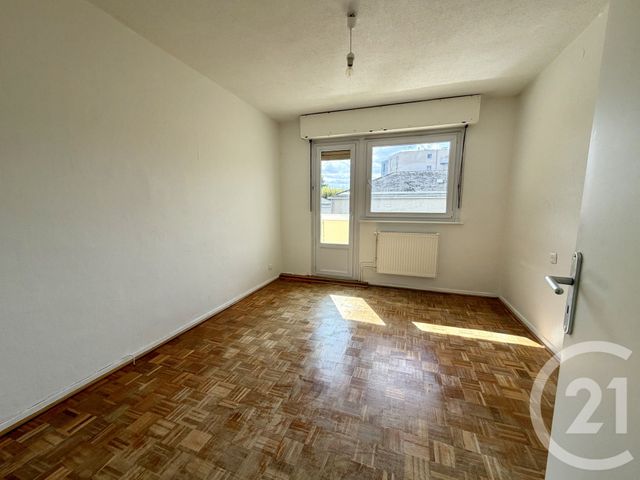 Appartement F3 &agrave; louer - 3 pi&egrave;ces - 63,60 m2 - Strasbourg - 67 - ALSACE