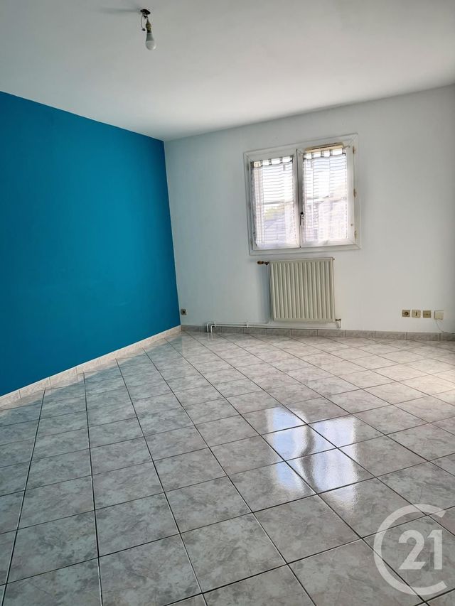 Appartement F1 &agrave; louer - 1 pi&egrave;ce - 36,57 m2 - Moisselles - 95 - ILE-DE-FRANCE