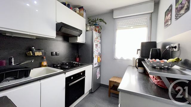 Appartement F3 à vendre - 3 pièces - 55 m2 - Ecouen - 95 - ILE-DE-FRANCE