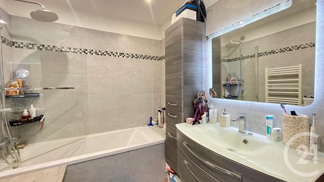 Appartement T3 à vendre - 3 pièces - 63,50 m2 - Domont - 95 - ILE-DE-FRANCE