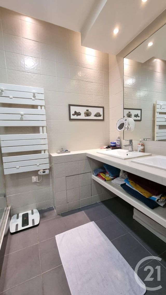 Appartement F3 &agrave; vendre - 3 pi&egrave;ces - 102,02 m2 - 95 - ILE-DE-FRANCE