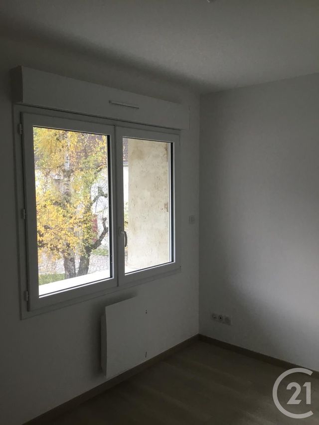 Appartement Duplex &agrave; louer - 5 pi&egrave;ces - 84,10 m2 - Maffliers - 95 - ILE-DE-FRANCE