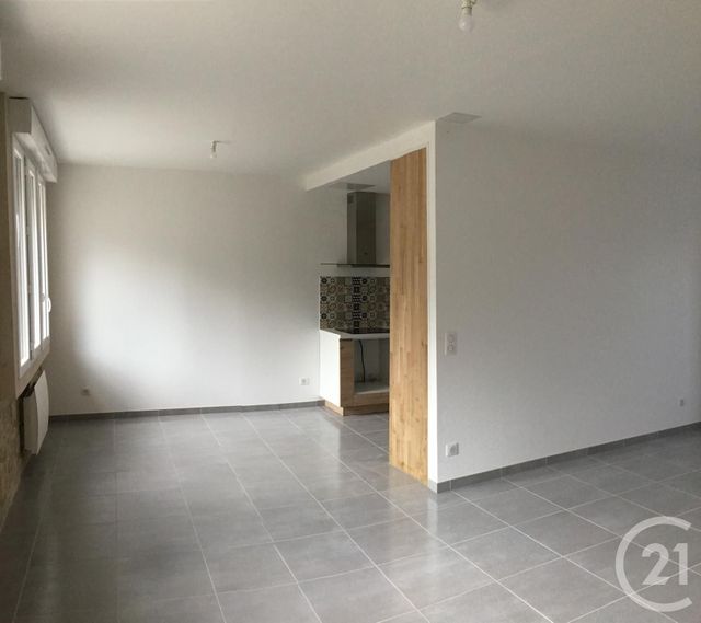 Appartement Duplex &agrave; louer - 5 pi&egrave;ces - 84,10 m2 - Maffliers - 95 - ILE-DE-FRANCE