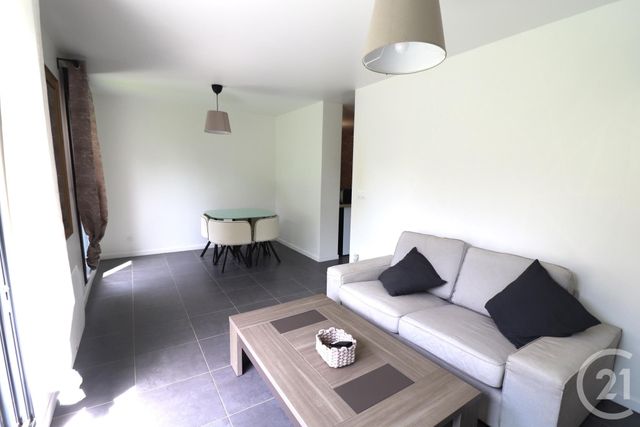 Appartement F3 &agrave; louer - 3 pi&egrave;ces - 52,70 m2 - Luzarches - 95 - ILE-DE-FRANCE