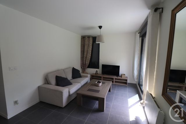 Appartement F3 &agrave; louer - 3 pi&egrave;ces - 52,70 m2 - Luzarches - 95 - ILE-DE-FRANCE
