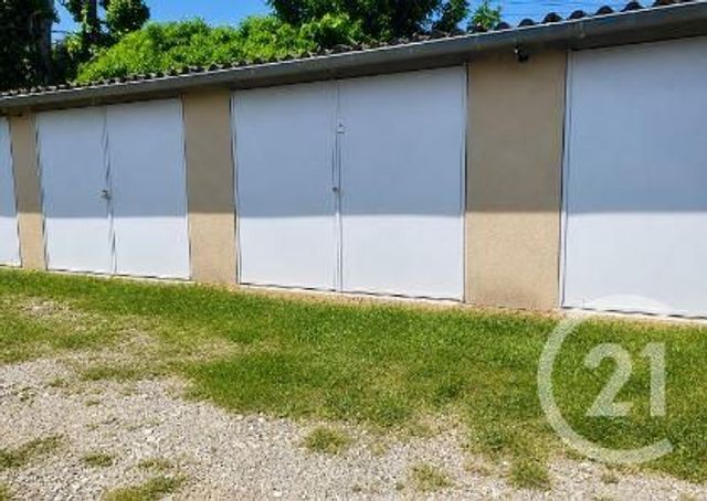 parking - MOISSELLES - 95