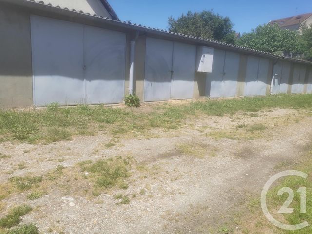 Parking &agrave; louer - 15 m2 - Moisselles - 95 - ILE-DE-FRANCE