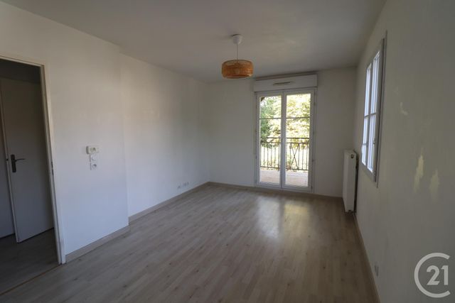 Appartement F2 &agrave; louer - 2 pi&egrave;ces - 40,17 m2 - Moisselles - 95 - ILE-DE-FRANCE