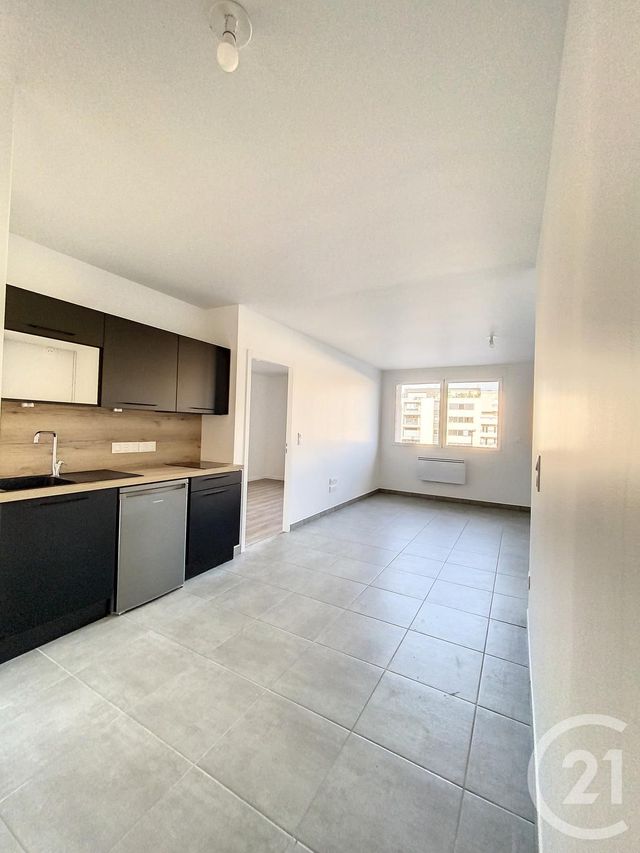 Appartement T2 à vendre - 2 pièces - 46,83 m2 - Reims - 51 - CHAMPAGNE-ARDENNE
