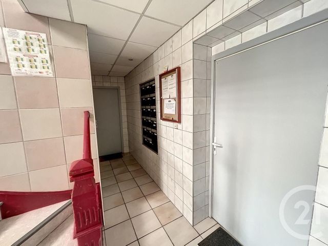 Appartement Studio à vendre - 1 pièce - 14,50 m2 - Reims - 51 - CHAMPAGNE-ARDENNE