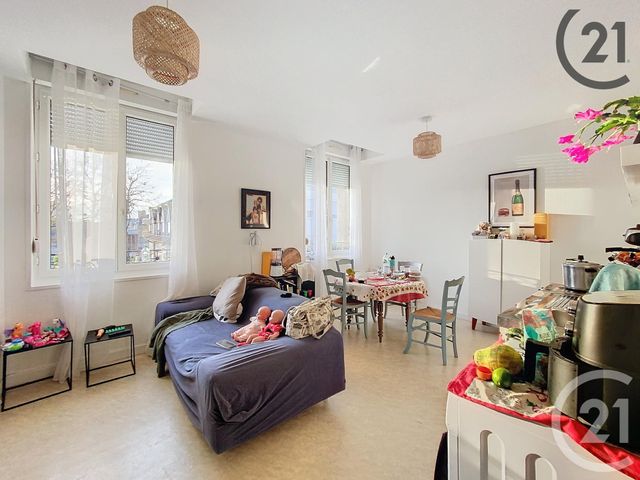 Appartement Studio à vendre - 1 pièce - 31,27 m2 - Reims - 51 - CHAMPAGNE-ARDENNE